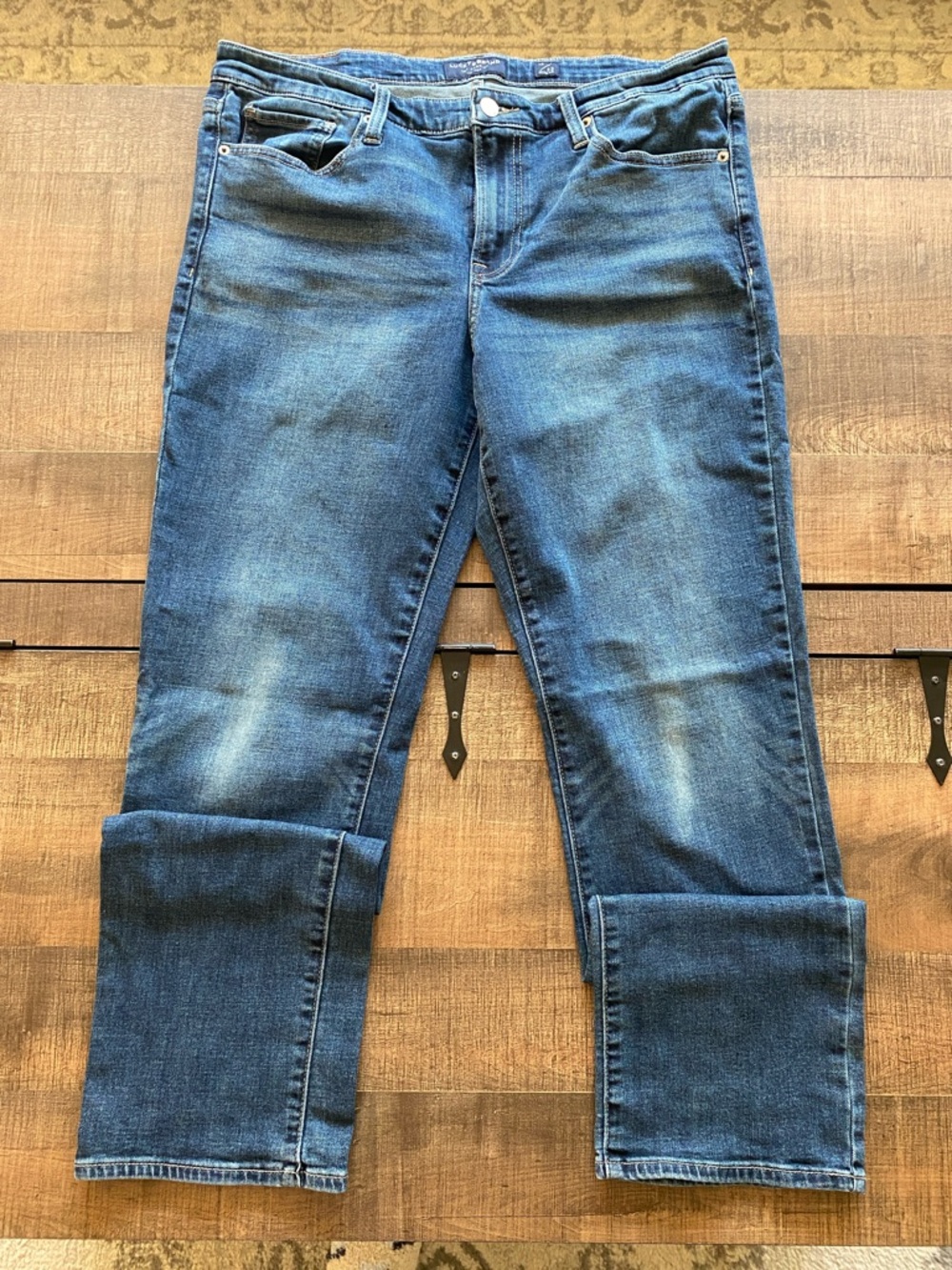 Lucky Brand Women's Sweet Straight Leg Jeans